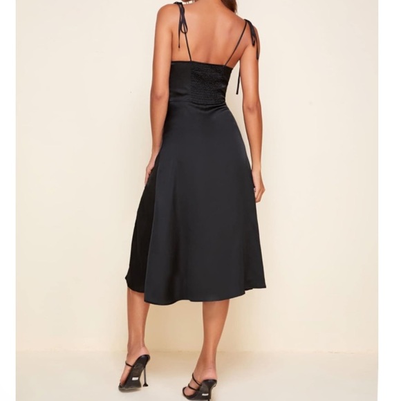 NWT MakeMeChic Women's Satin Silk Dress - Picture 2 of 9